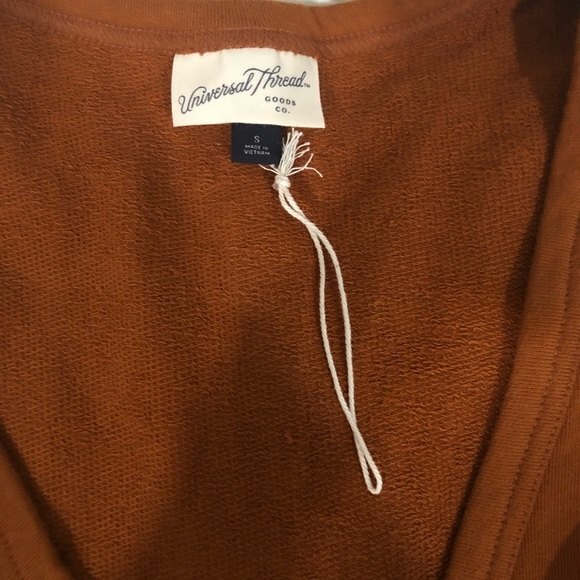 NWT Universal Thread Rust Sleeveless Romper Size Small - Picture 3 of 3